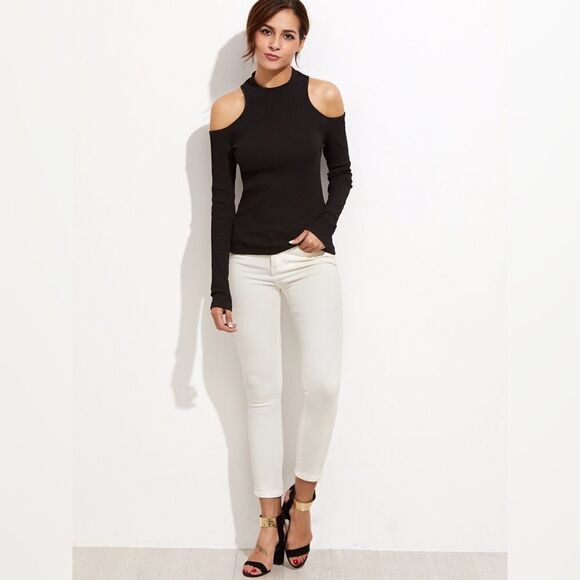 ✨Black Cold Shoulder Ribbed T-shirt✨ - Picture 5 of 5